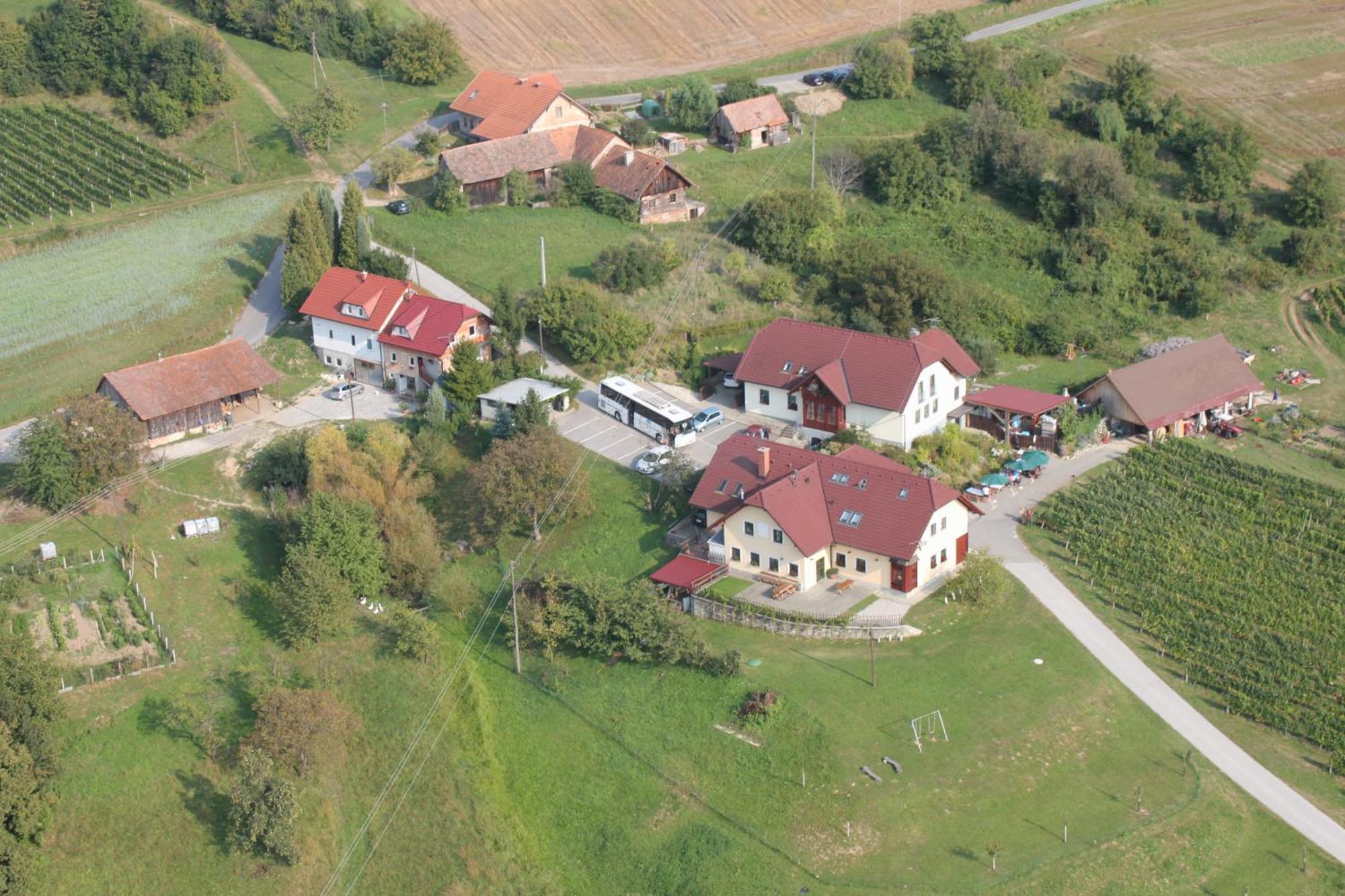 Hotel Tourist Farm Joannes Máribor Exterior foto